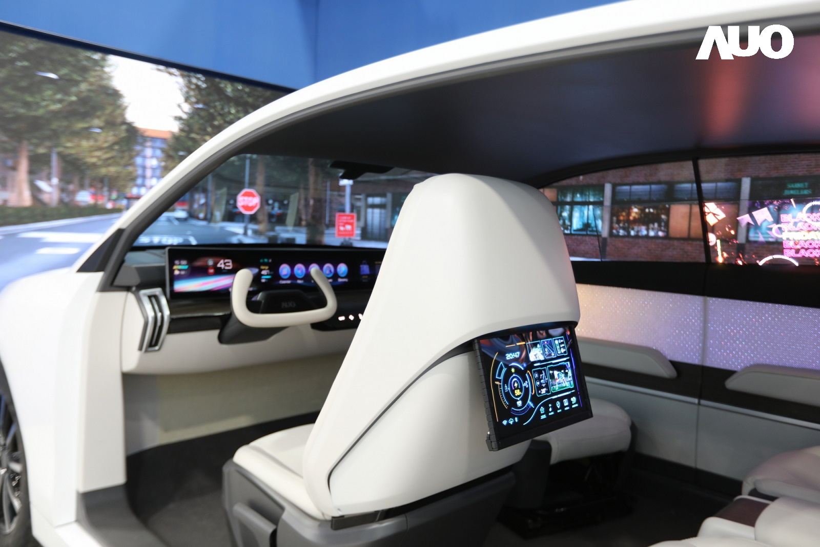 _ǻœ2024׿ԽDisplay HMI܇ýQ߶@ʾc˙Cӽ棬@̨Ʒy|\Micro LEDg֮ɒʽʘ@ʾcʽ͸ǻ܇@̨ƷI